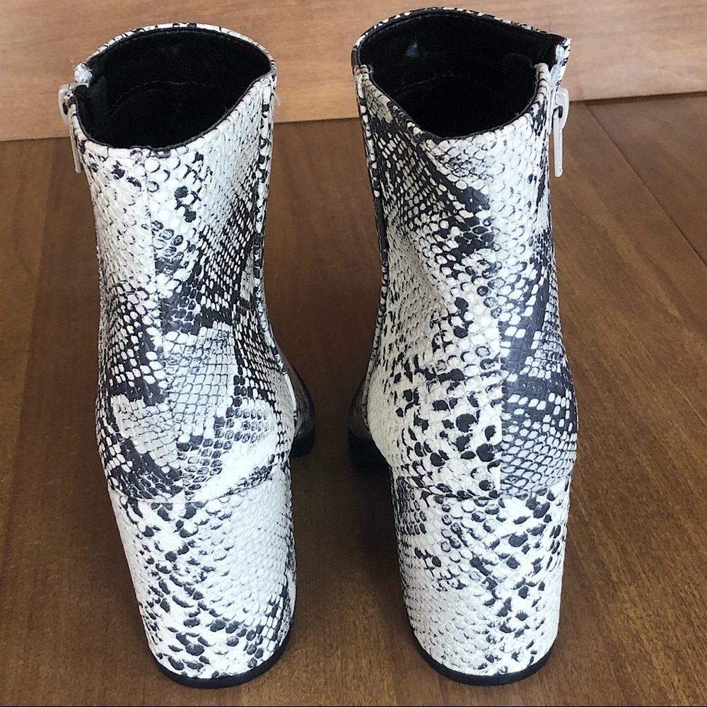 Snakeskin booties - Picture 4 of 7